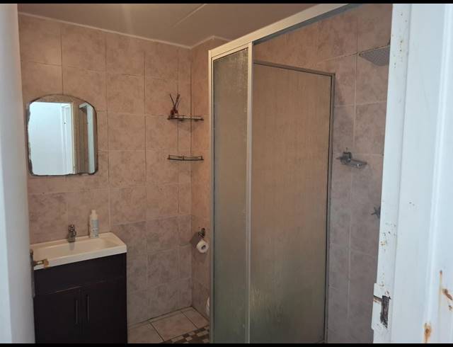 2 BEDROOM TOWNHOUSE FOR SALE IN MONDEOR